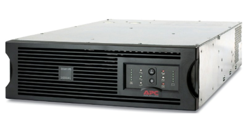 Szünetmentes APC Smart-UPS SUA3000RMXLI3U rackes bővíthető szünetmentes tápegység